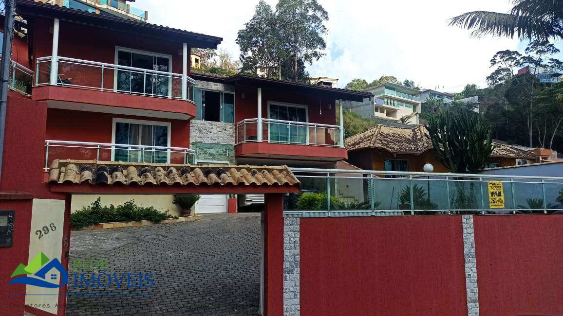 Casa de alto padrão à venda com 4 quartos, 500m² - Parque Santa Elisa,Nova Friburgo