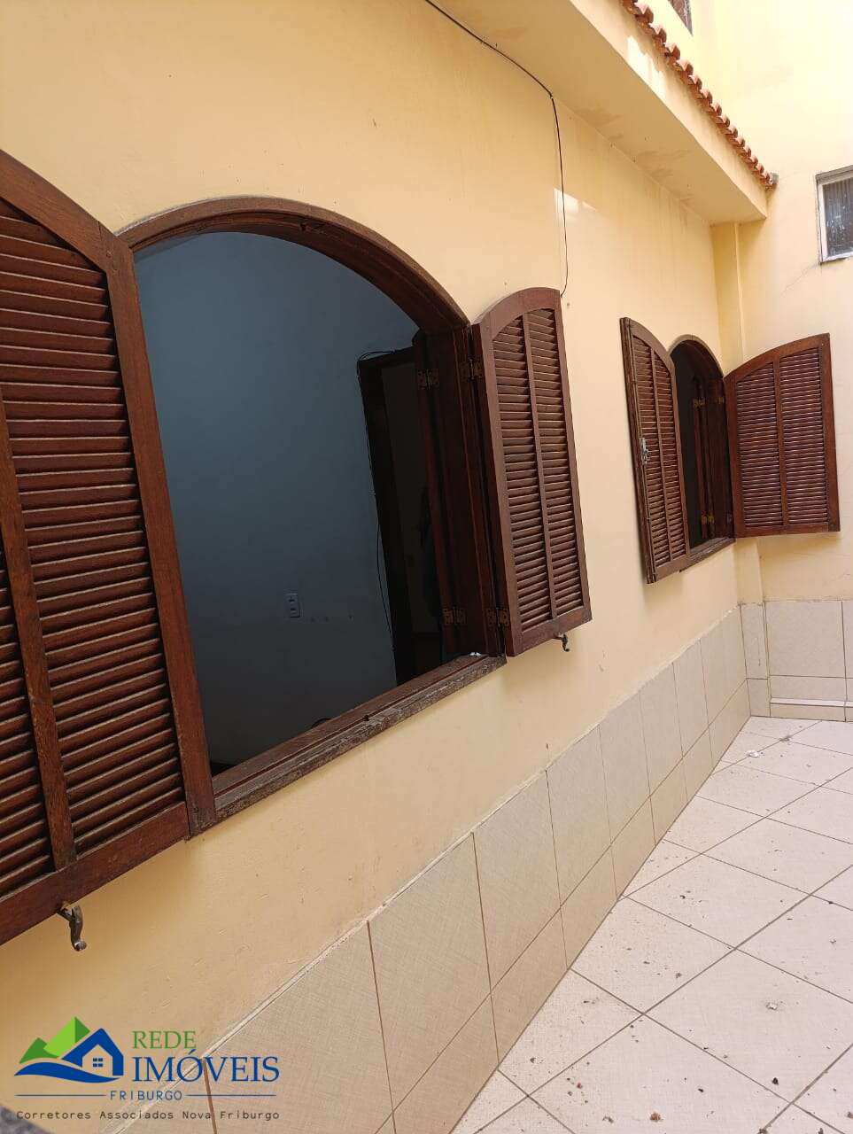 Casa à venda com 1 quarto, 70m² - Jardim Califórnia,Nova Friburgo