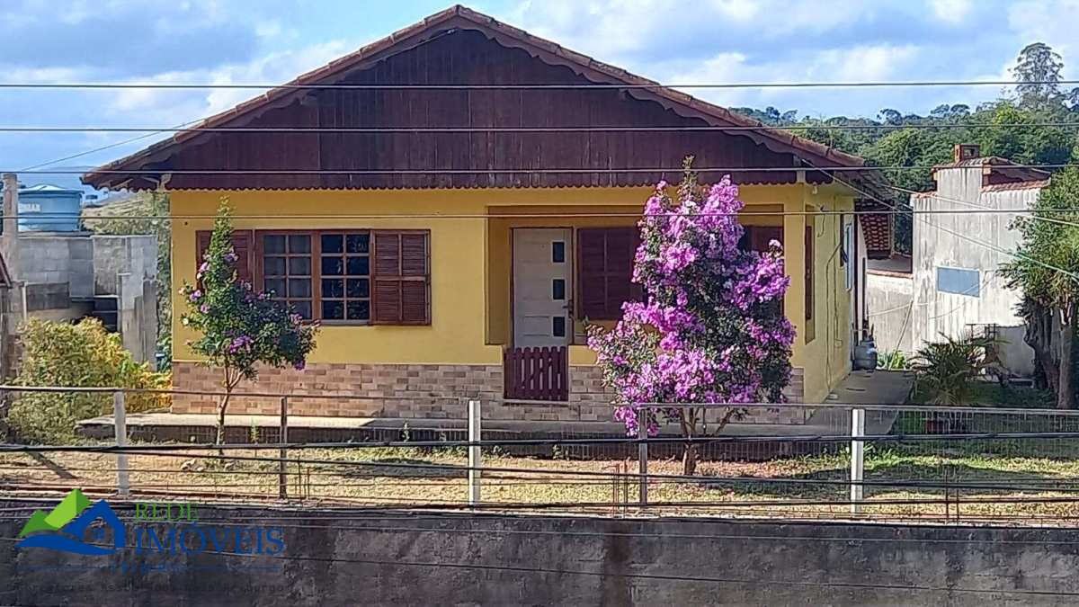 Casa à venda com 2 quartos, 100m² - Campo do Coelho,Nova Friburgo