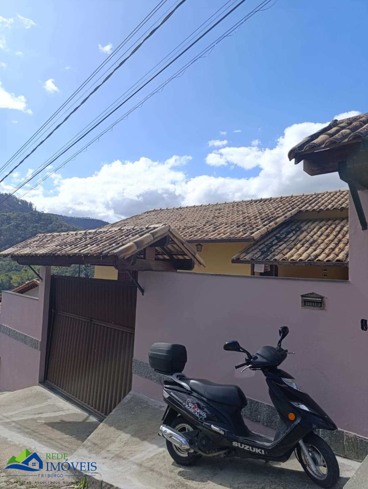 Casa à venda com 3 quartos, 122m² - Amparo,Nova Friburgo