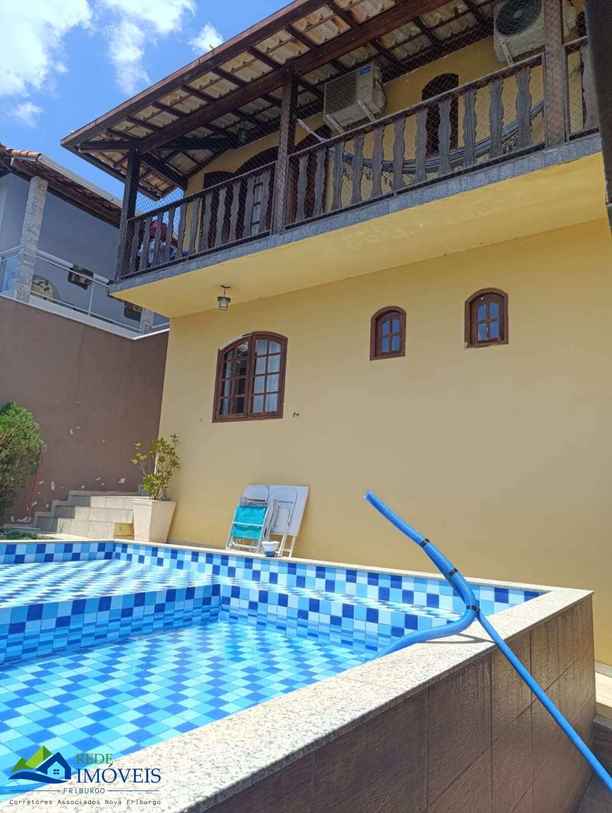 Casa à venda com 3 quartos, 122m² - Amparo,Nova Friburgo
