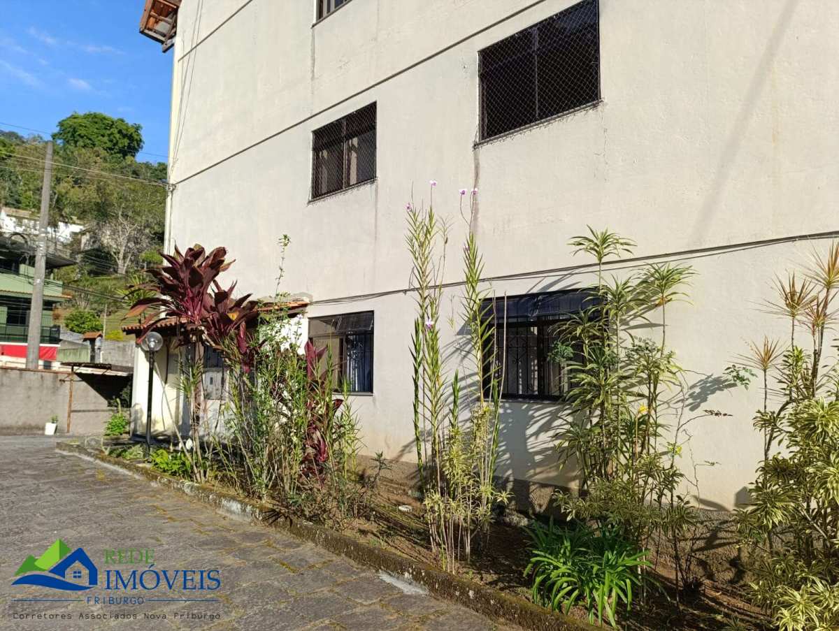 Vendo lindo apartamento térreo na Chácara do Paraíso com 2 quartos E garagem - Rede Imóveis Friburgo