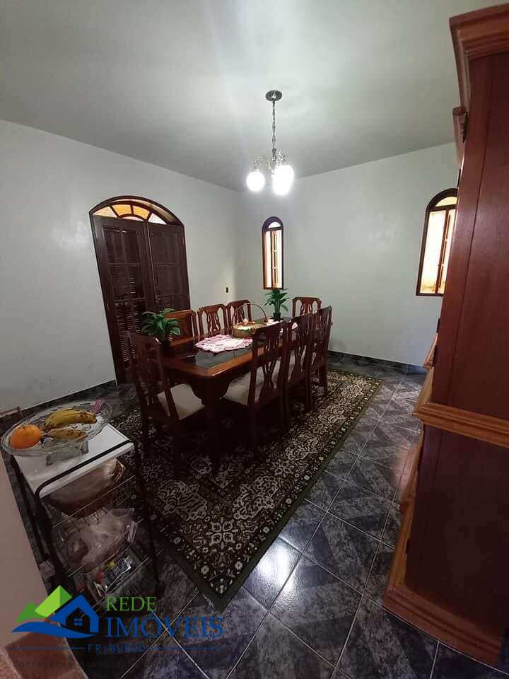 Casa de alto padrão à venda com 3 quartos, 140m² - Chácara Paraíso,Nova Friburgo