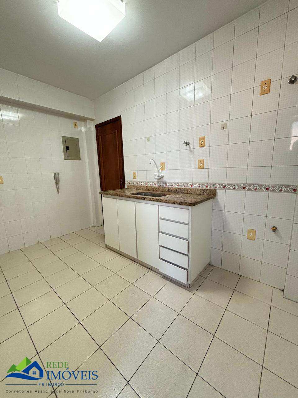 Vendo Apartamento no Centro de Friburgo com 130 mts² - Rede Imóveis Friburgo