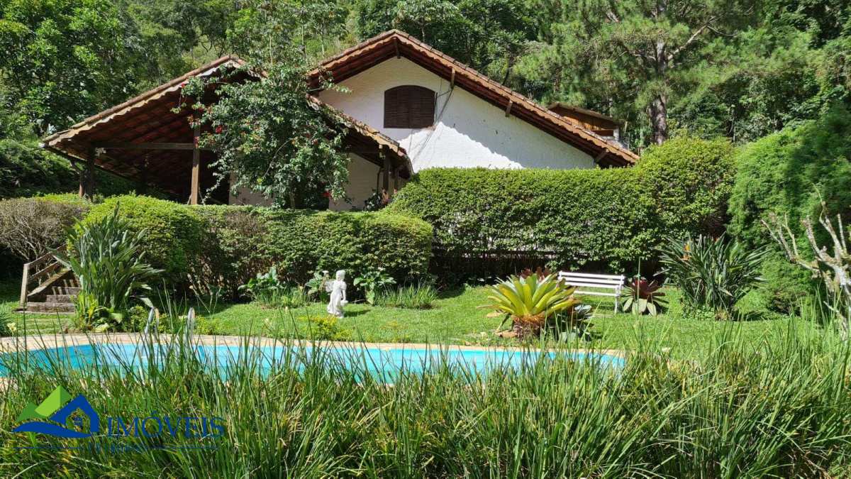 Casa à venda com 3 quartos, 135m² - Campo do Coelho,Nova Friburgo
