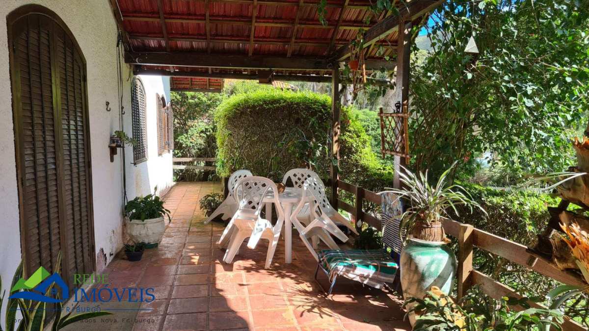 Casa à venda com 3 quartos, 135m² - Campo do Coelho,Nova Friburgo