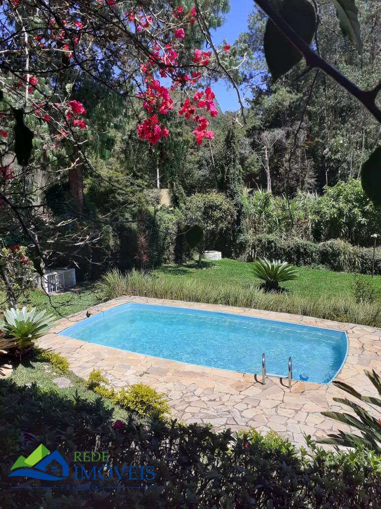 Casa à venda com 3 quartos, 135m² - Campo do Coelho,Nova Friburgo