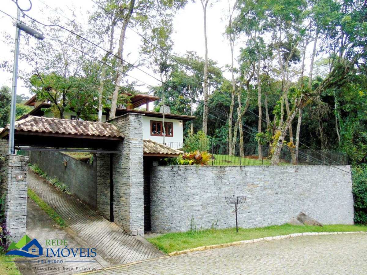Casa à venda com 4 quartos, 300m² - PONTE DA SAUDADE,Nova Friburgo