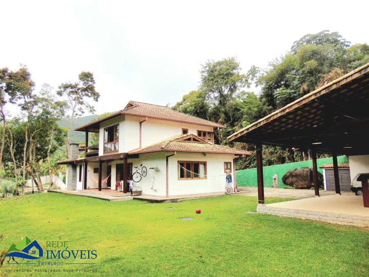 Casa à venda em Nova Friburgo, PONTE DA SAUDADE, com 4 quartos, 300m² - Rede Imóveis Friburgo