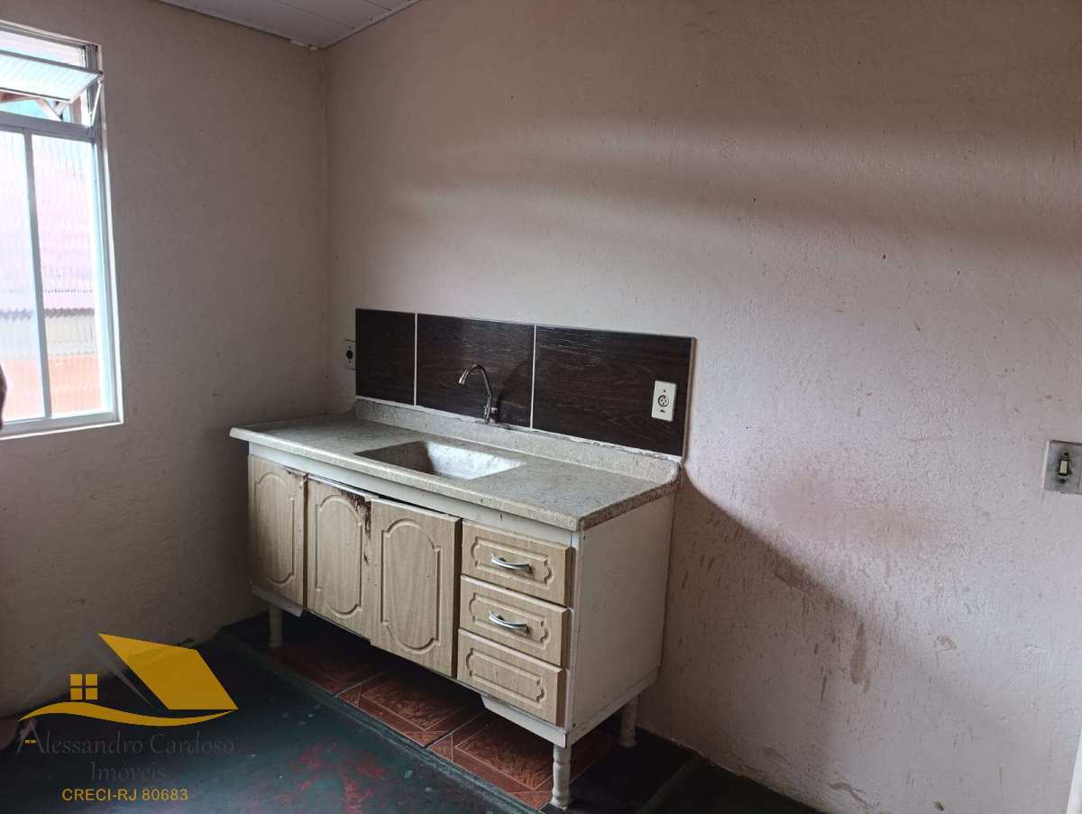 Casa à venda com 6 quartos, 240m² - Riograndina,Nova Friburgo