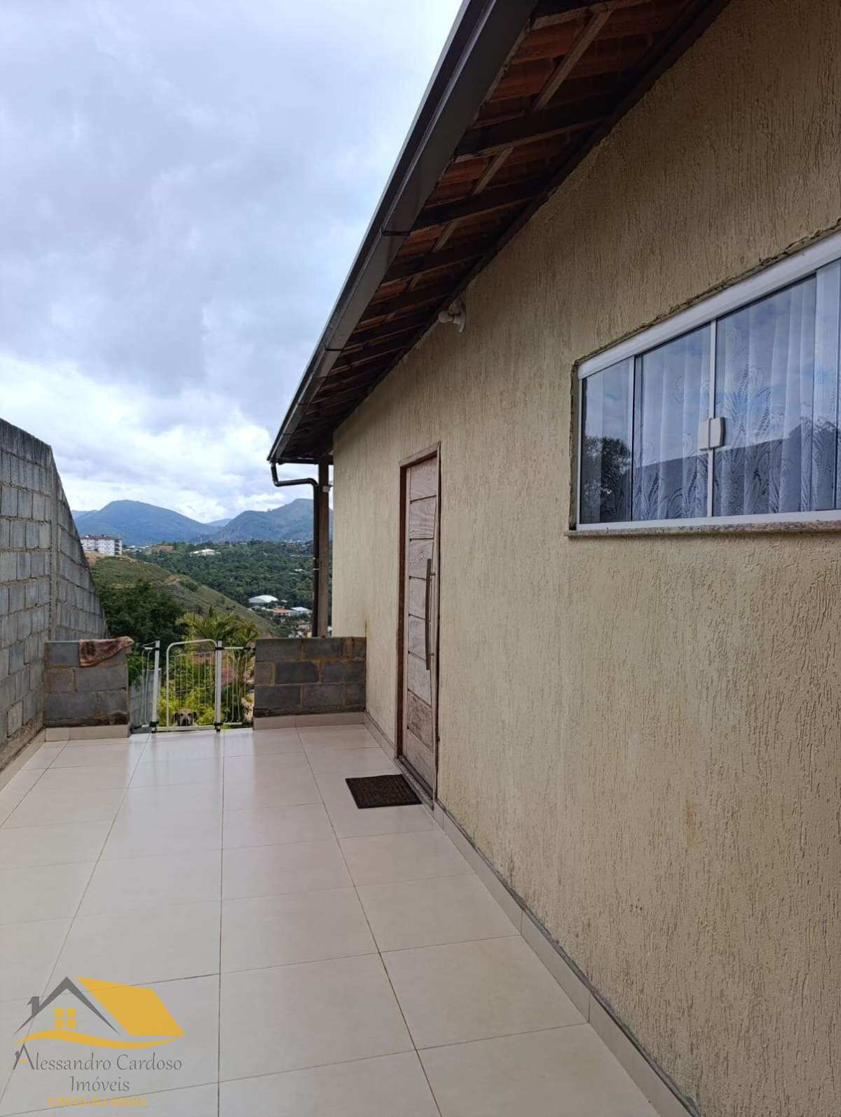 Casa à venda com 2 quartos, 120m² - Boa Ventura,Nova Friburgo